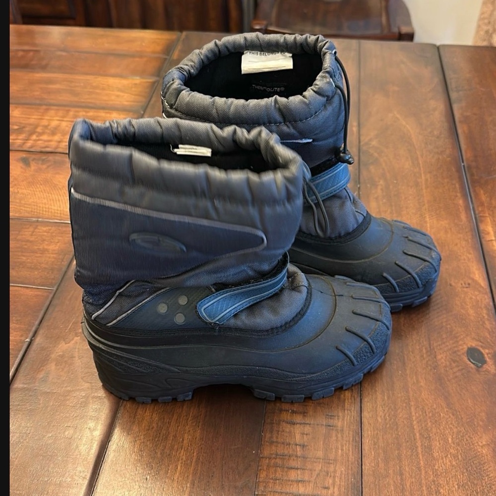 Kids Winter Snow Boots Sz 6